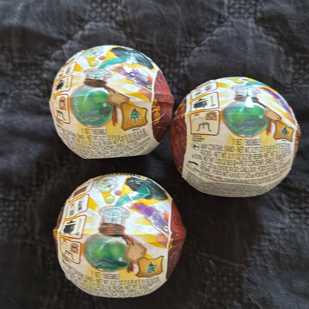 Harry Potter Miniverse-Rare HTF
Pinhole verified